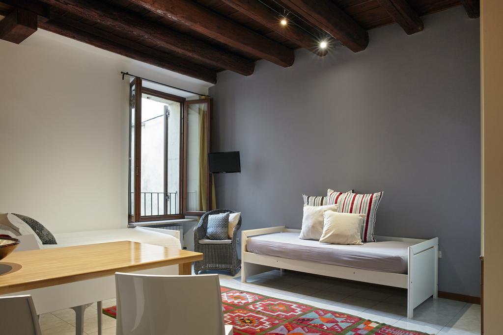 L'Ospite Appartamenti Vérone Extérieur photo