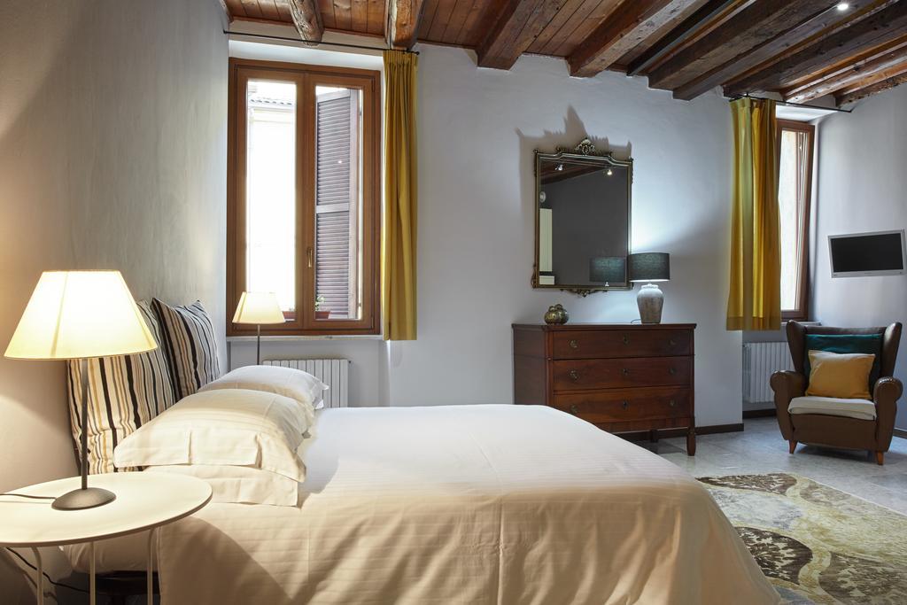 L'Ospite Appartamenti Vérone Extérieur photo