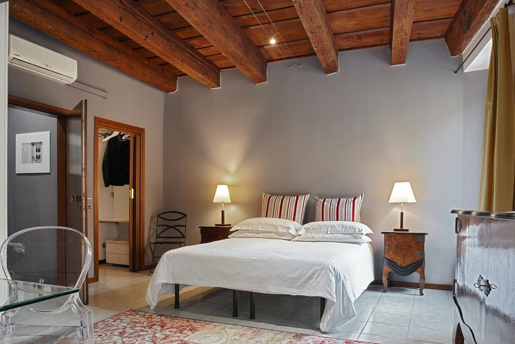 L'Ospite Appartamenti Vérone Extérieur photo