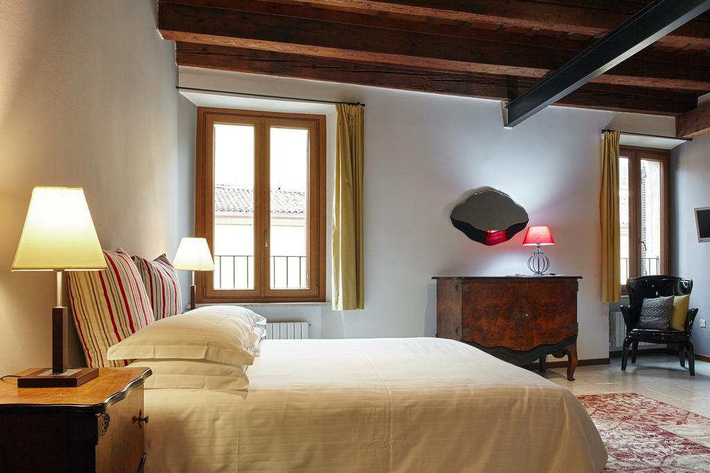 L'Ospite Appartamenti Vérone Extérieur photo