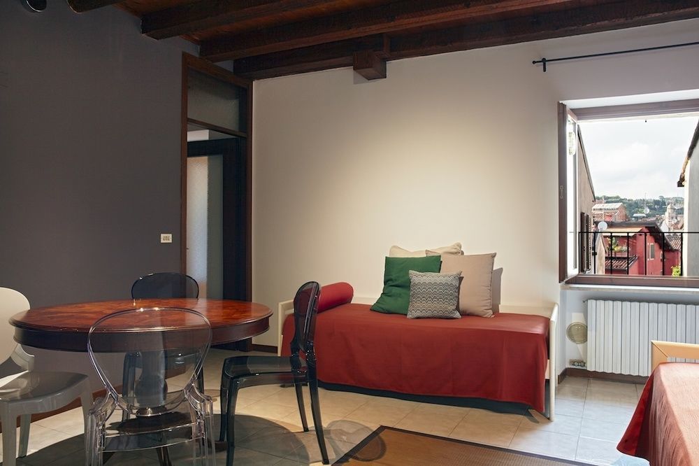 L'Ospite Appartamenti Vérone Extérieur photo